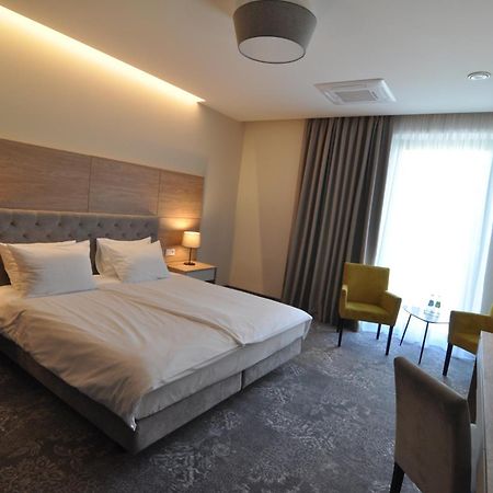 Polanka Conference Center Hotel Krosno Luaran gambar