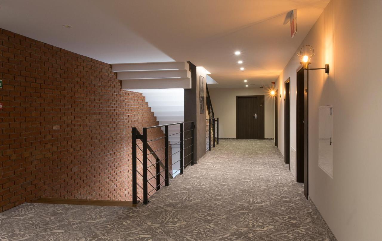 Polanka Conference Center Hotel Krosno Luaran gambar